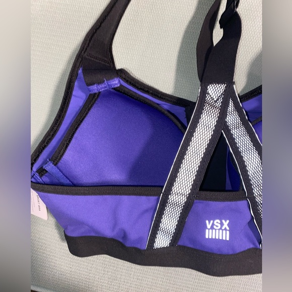 NWT VSX Victoria’s Secret Sports Bra 34B In a Flash Reflective Print - Picture 3 of 7